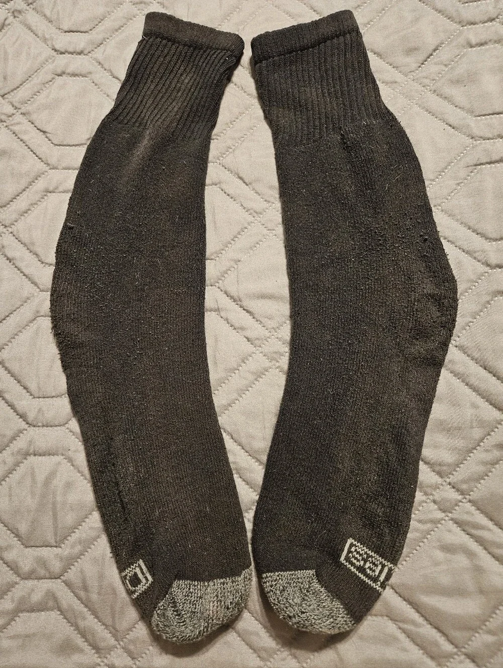 Men's Black Crew Socks with Reinforced Gray Toe - Unbranded